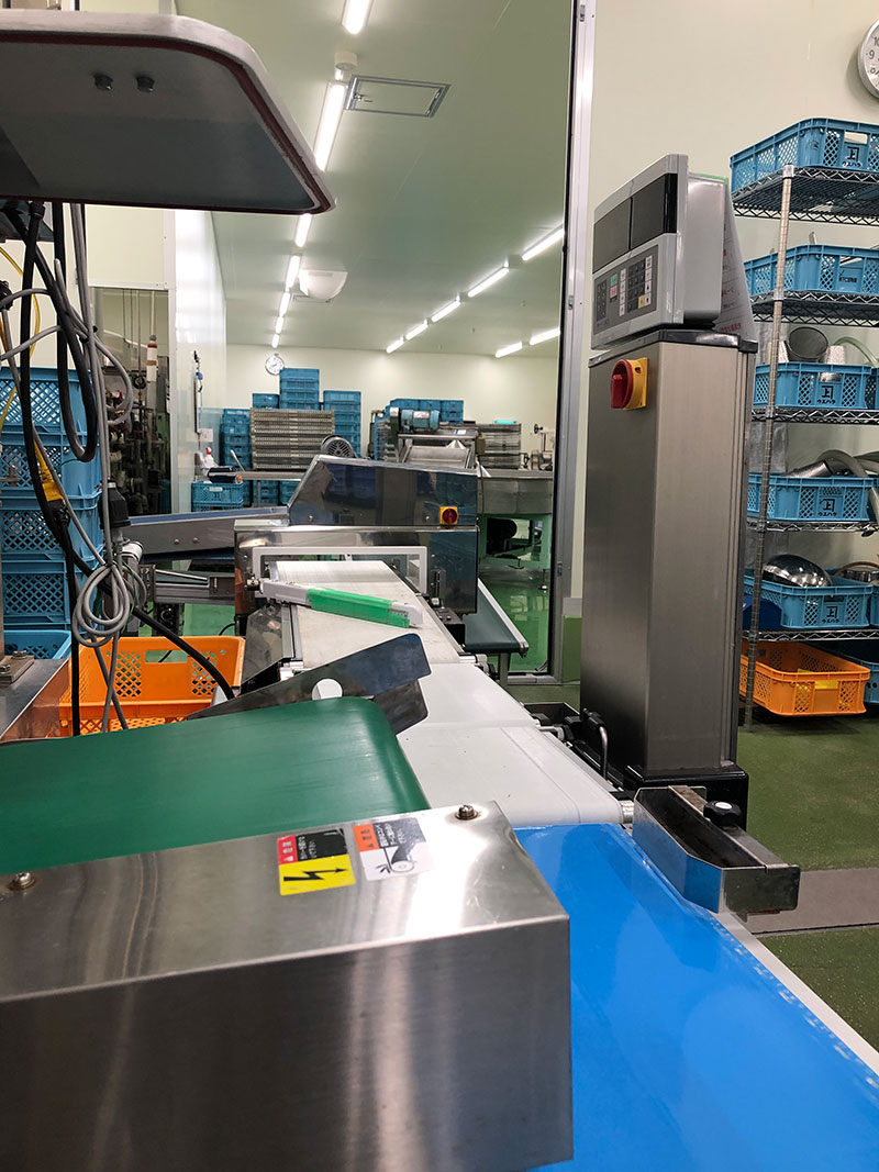 サラLG（サラエルジー）は国内の専門契約工場で製造しております。